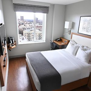 Edge Hotel Washington Heights